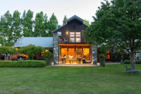 Karavanserai Home